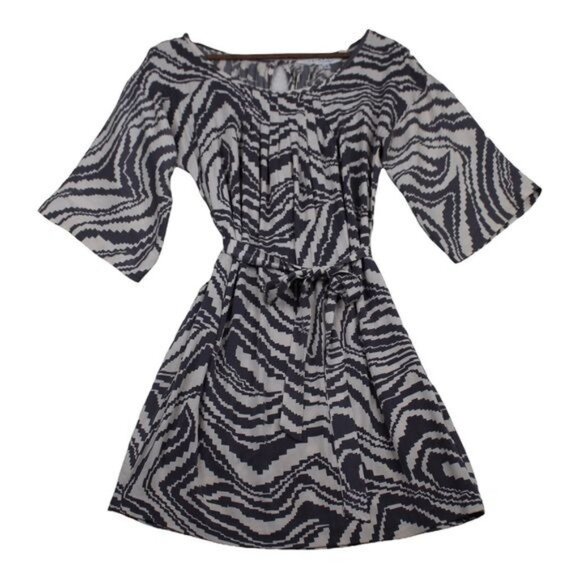 Trina Turk Women Zebra‎ Dress Silk Size 2 Gray Cream Short Sleeve Shift Belted - Picture 2 of 12